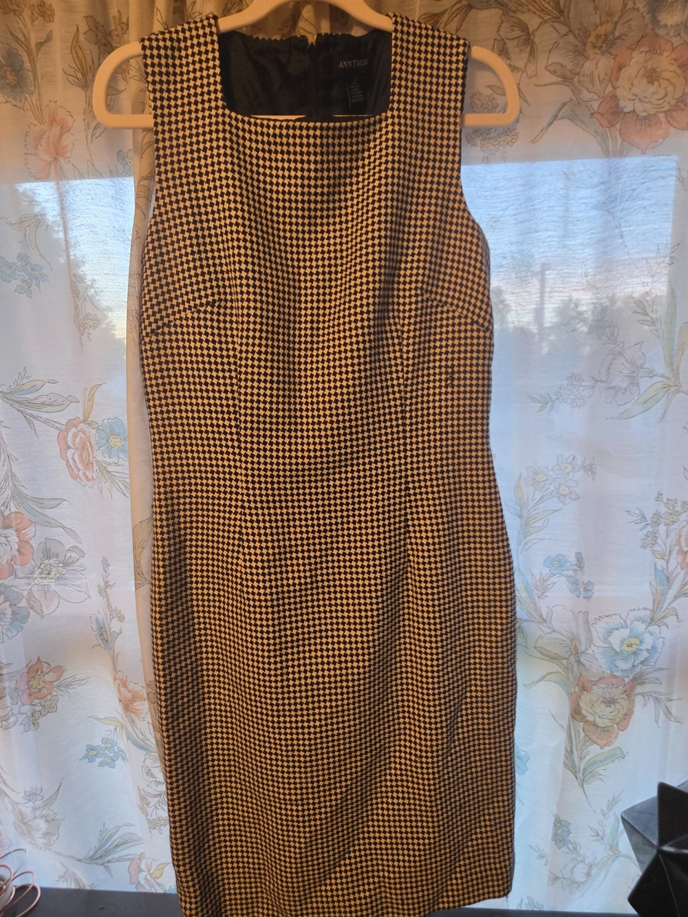 Ann Taylor Sleeveless Houndstooth Sheath Dress - Black & Cream